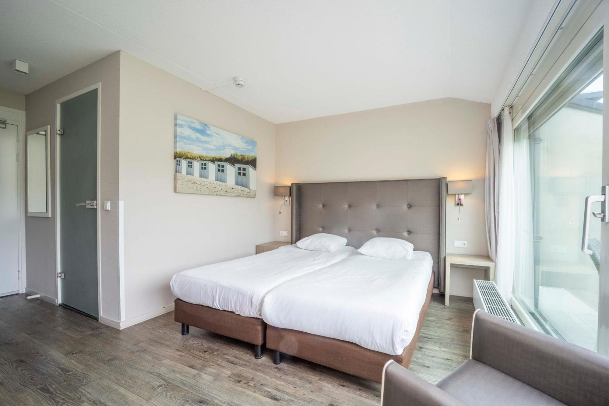 Fletcher Zuiderduin Beachhotel Westkapelle Exteriör bild